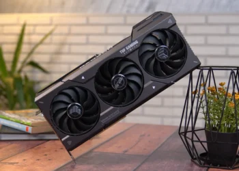 Asus TUF RX 7600 XT recenzija
