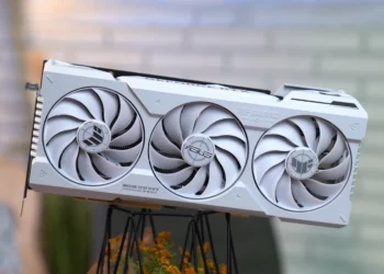 Grafička karta bez konektora za napajanje! – Asus TUF RTX 4070Ti Super BTF