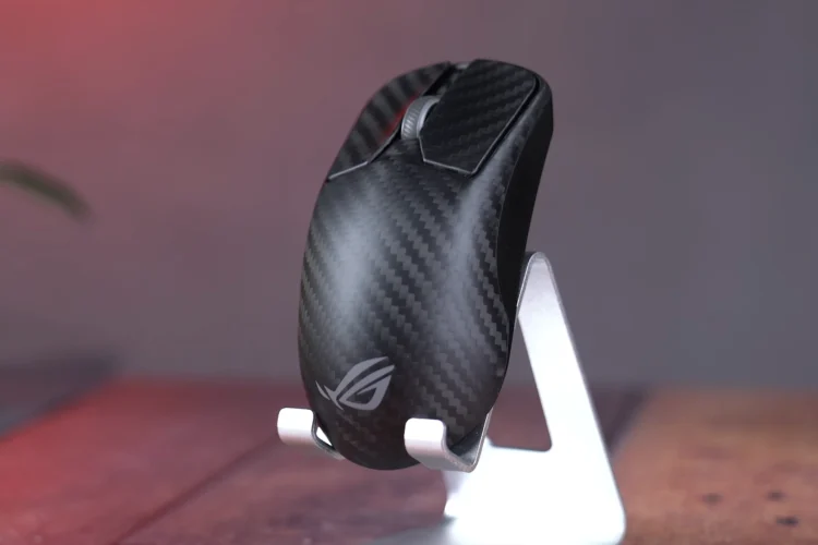 Asus ROG Harpe Ace Extreme recenzija
