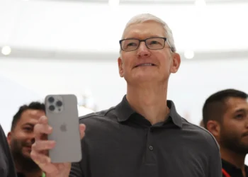 Samsung pokazao da iPhone više ne živi od hype-a, a to potvrđuje i Apple-ov najstariji partner