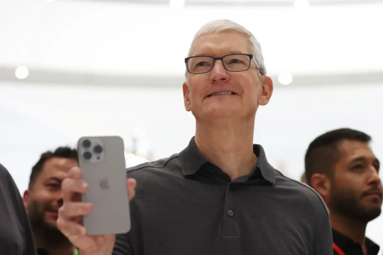 Samsung pokazao da iPhone više ne živi od hype-a, a to potvrđuje i Apple-ov najstariji partner