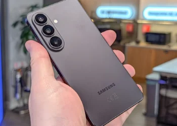 Galaxy S26 sa Snapdragon čipom traje 28% duže od Exynos verzije