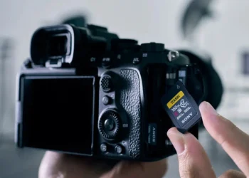Sony obustavlja proizvodnju SD i CFexpress kartica zbog nestašice SSD-a