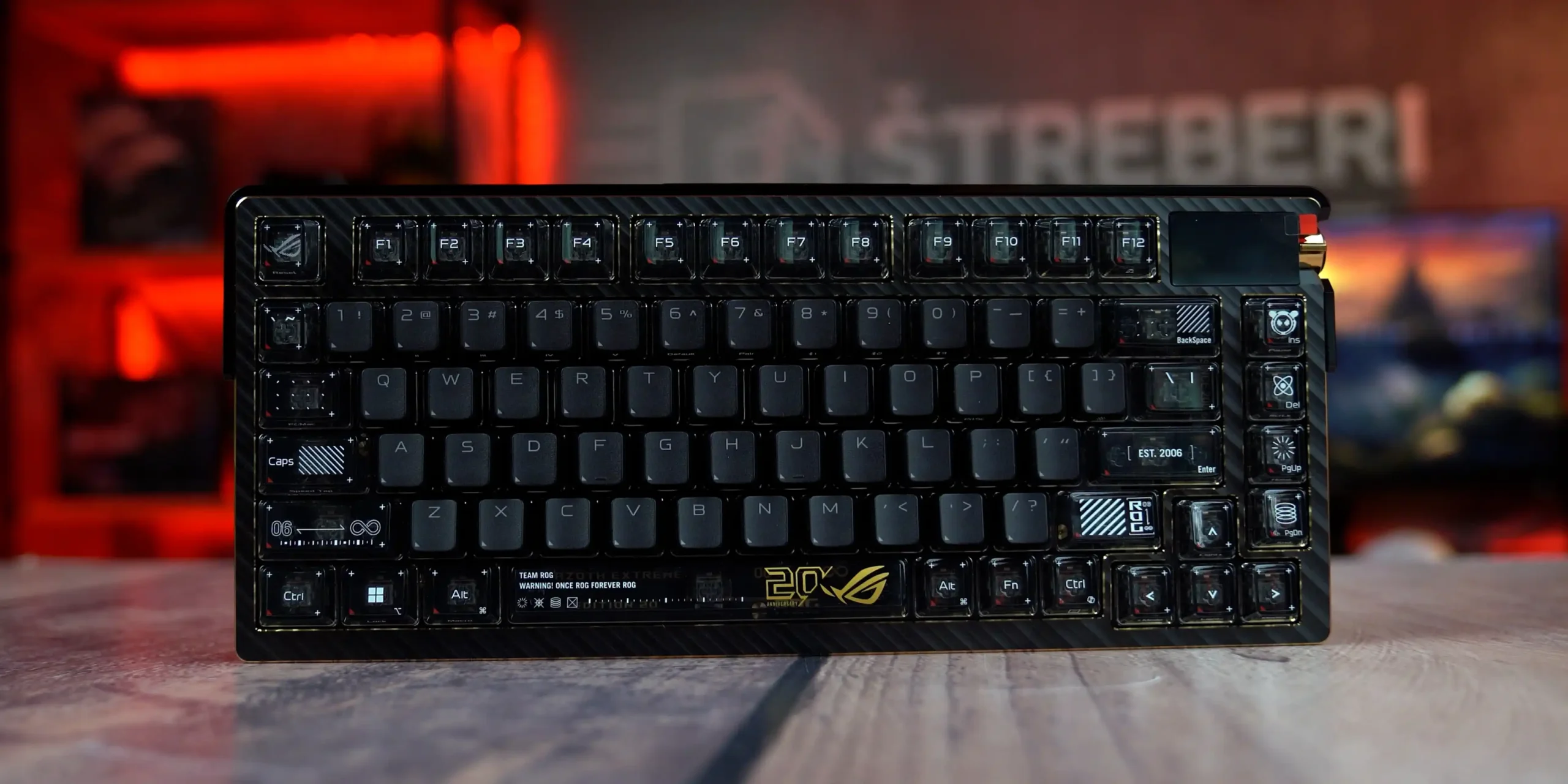 ROG Azoth Extreme Edition 20 providni spoljašnji keycapovi sa zlatnim LED osvetljenjem