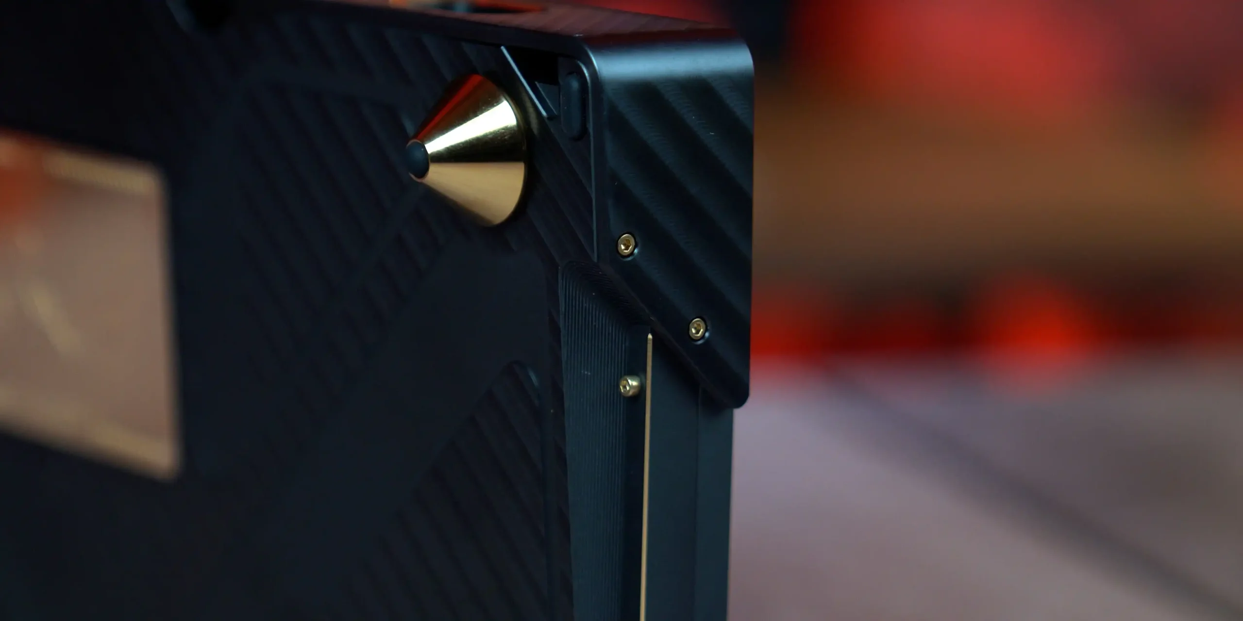 ROG Azoth Extreme Edition 20 ROG detalji i dizajn