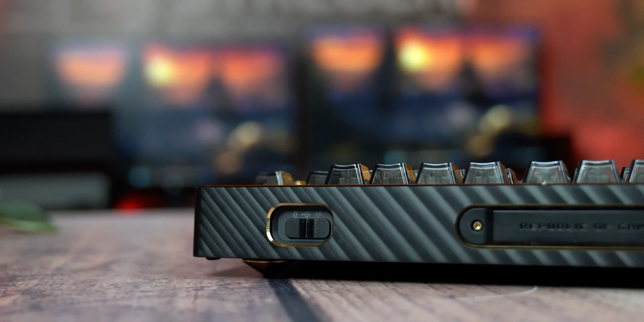 ROG Azoth Extreme Edition 20 Polling Rate Booster i USB extender