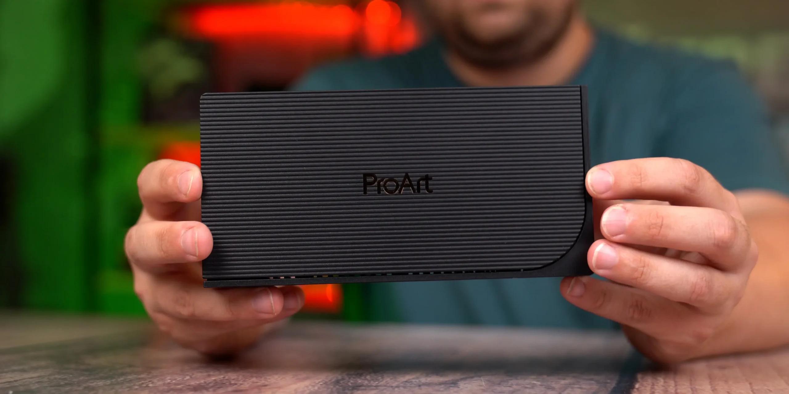 ASUS ProArt PQG-U1080 mrežni switch