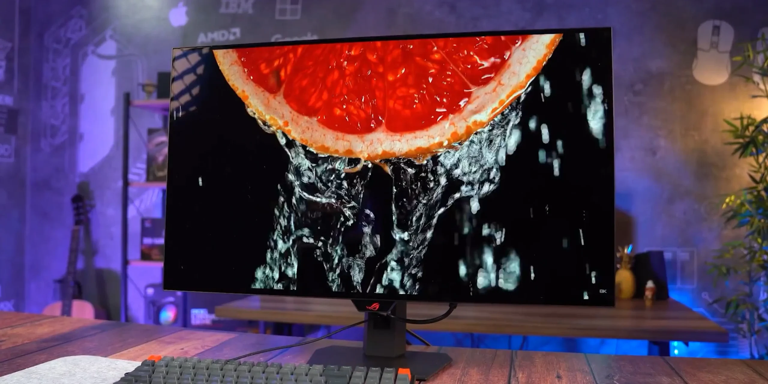 ASUS ROG Strix XG32UQWMS 32 inča 4K OLED monitor