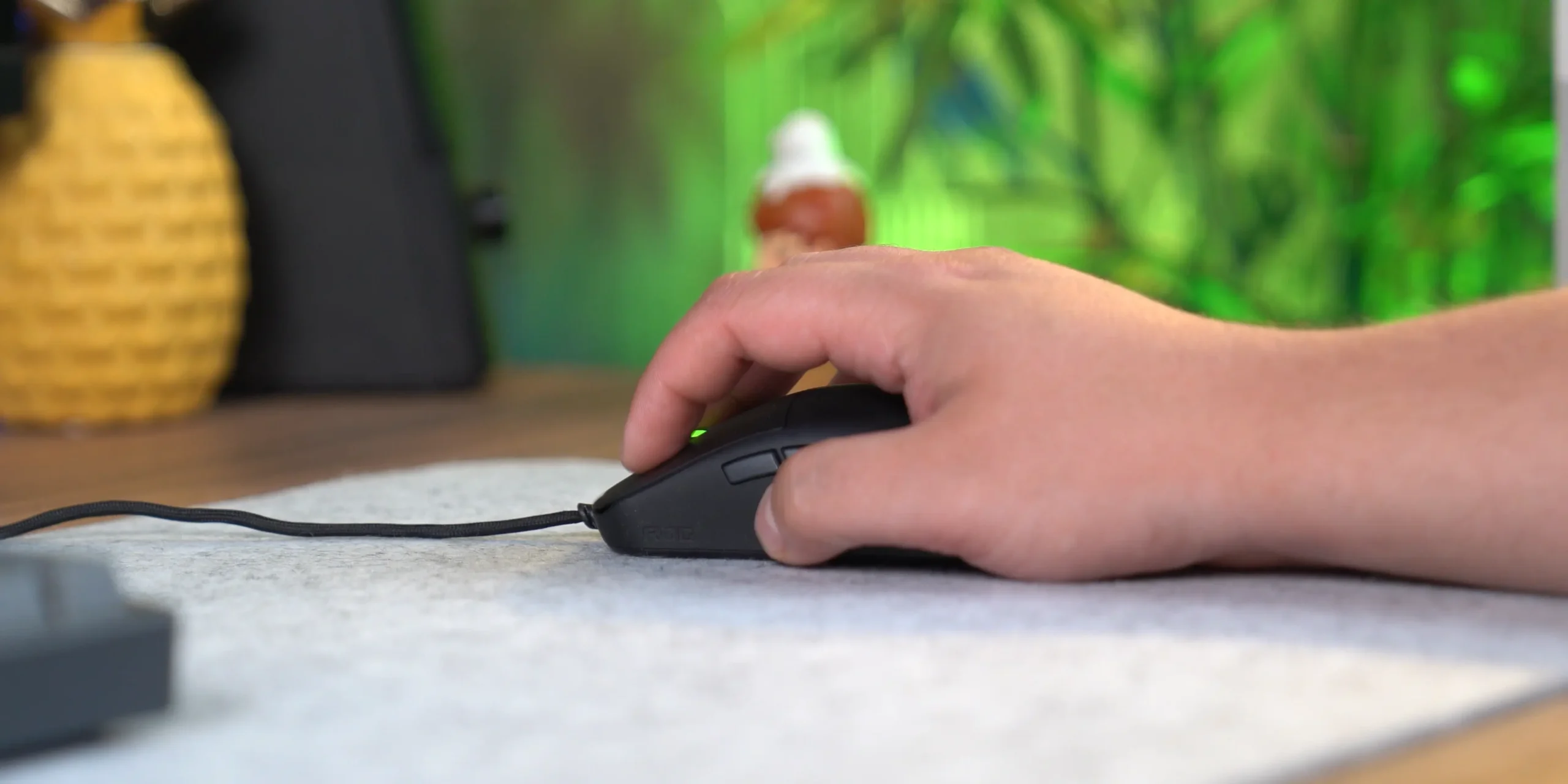 ASUS ROG Harpe Mini Core klik, senzor i PTFE stopice