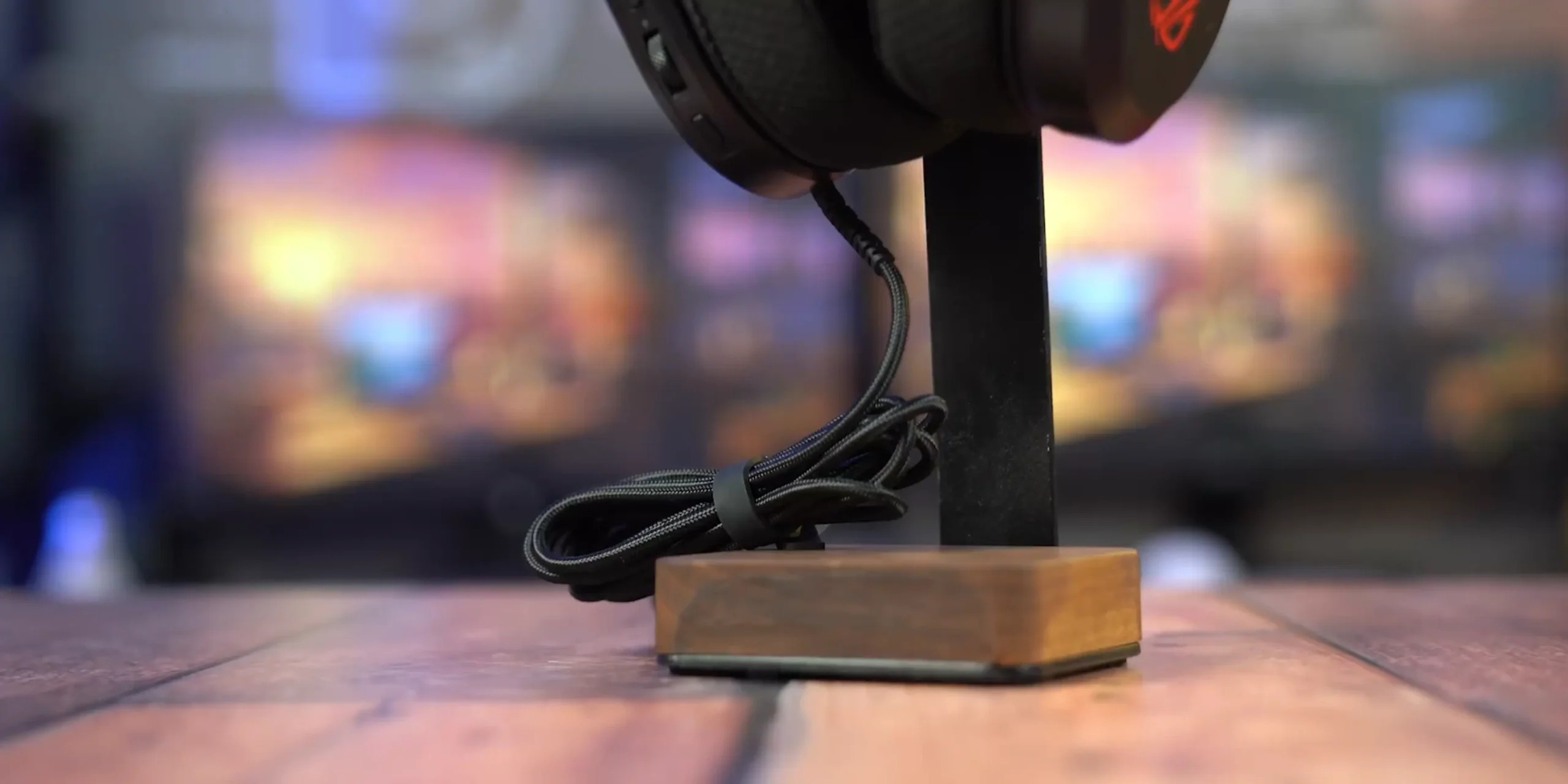 ASUS ROG Pelta Core — USB-C žična konekcija