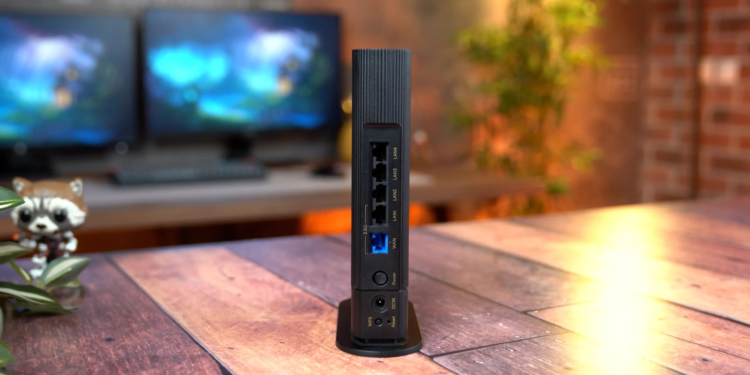 ASUS ProArt PRT-BE5000 WiFi 7 ruter — portovi 2.5G i gigabit