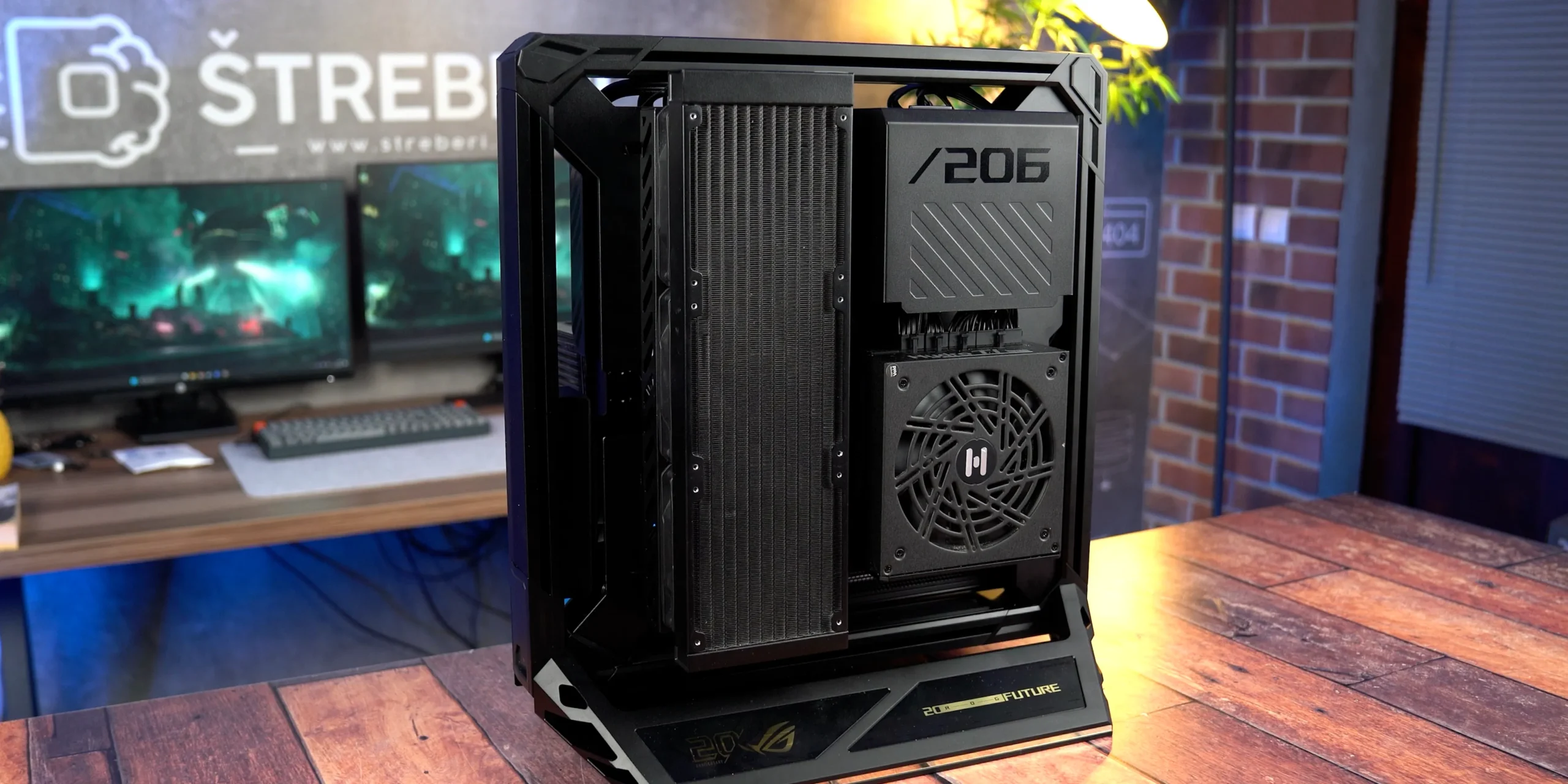 ASUS ROG GR20 Edition 20 kućište — namenjeno jednom kompletu